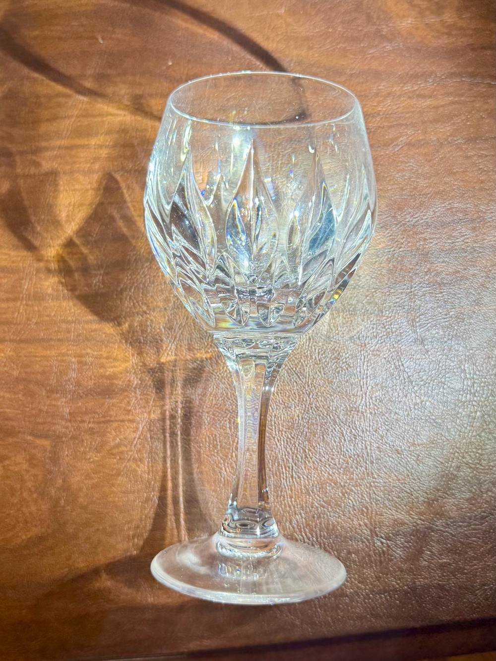 Helena by Nachtmann German Handblown Crystal - 8 Wine Glasses - Picture 2 of 3